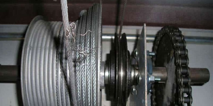 overhead garage door cable repair in Grimsby